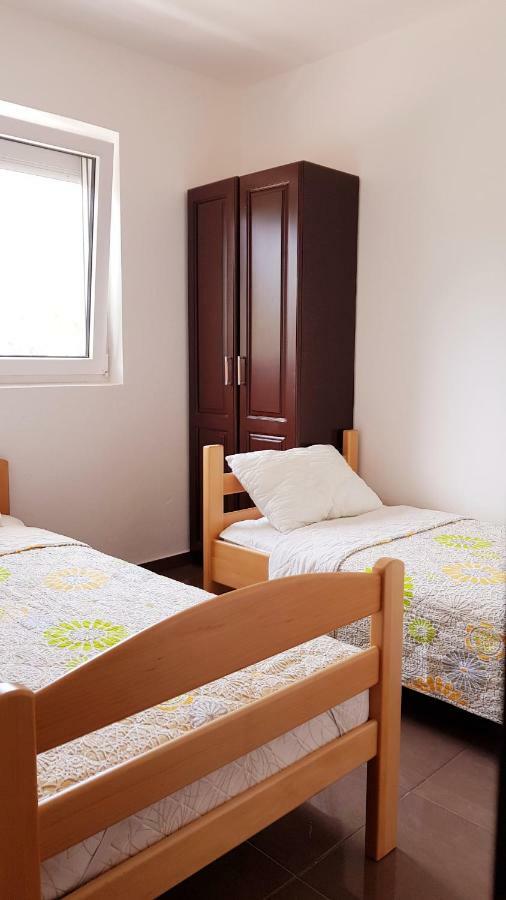 Apartmani Lazarevic Luštica Exterior foto
